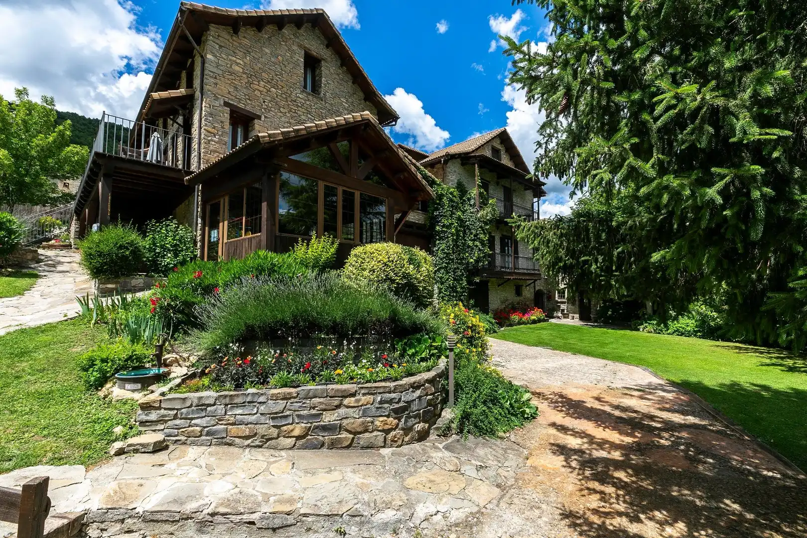 Vista exterior de Edificio en venta en Fiscal