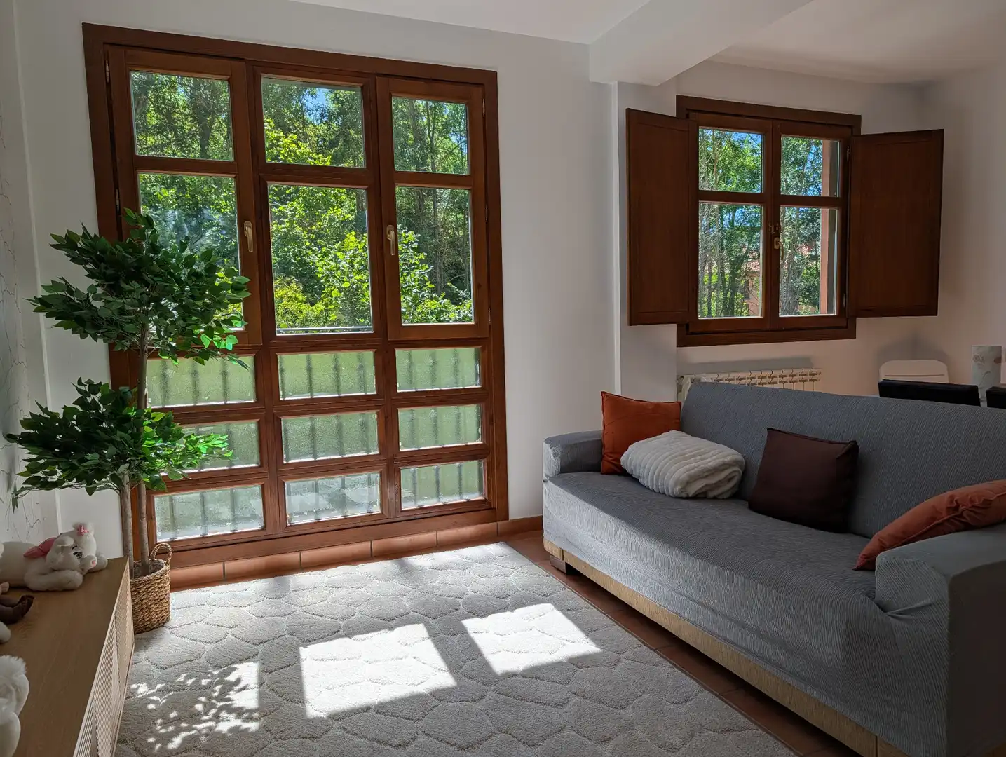 Wohnzimmer von Wohnungen zum Verkauf in Ezcaray mit Heizung, Möbliert und Balkon