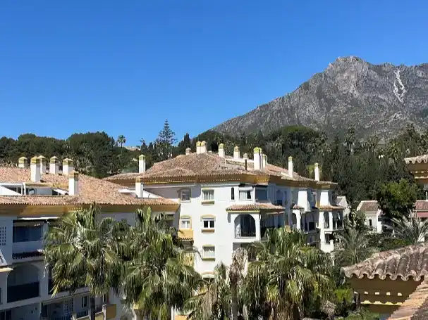Exterior view of Flat for sale in Marbella  with Air Conditioner, Swimming Pool and Balcony