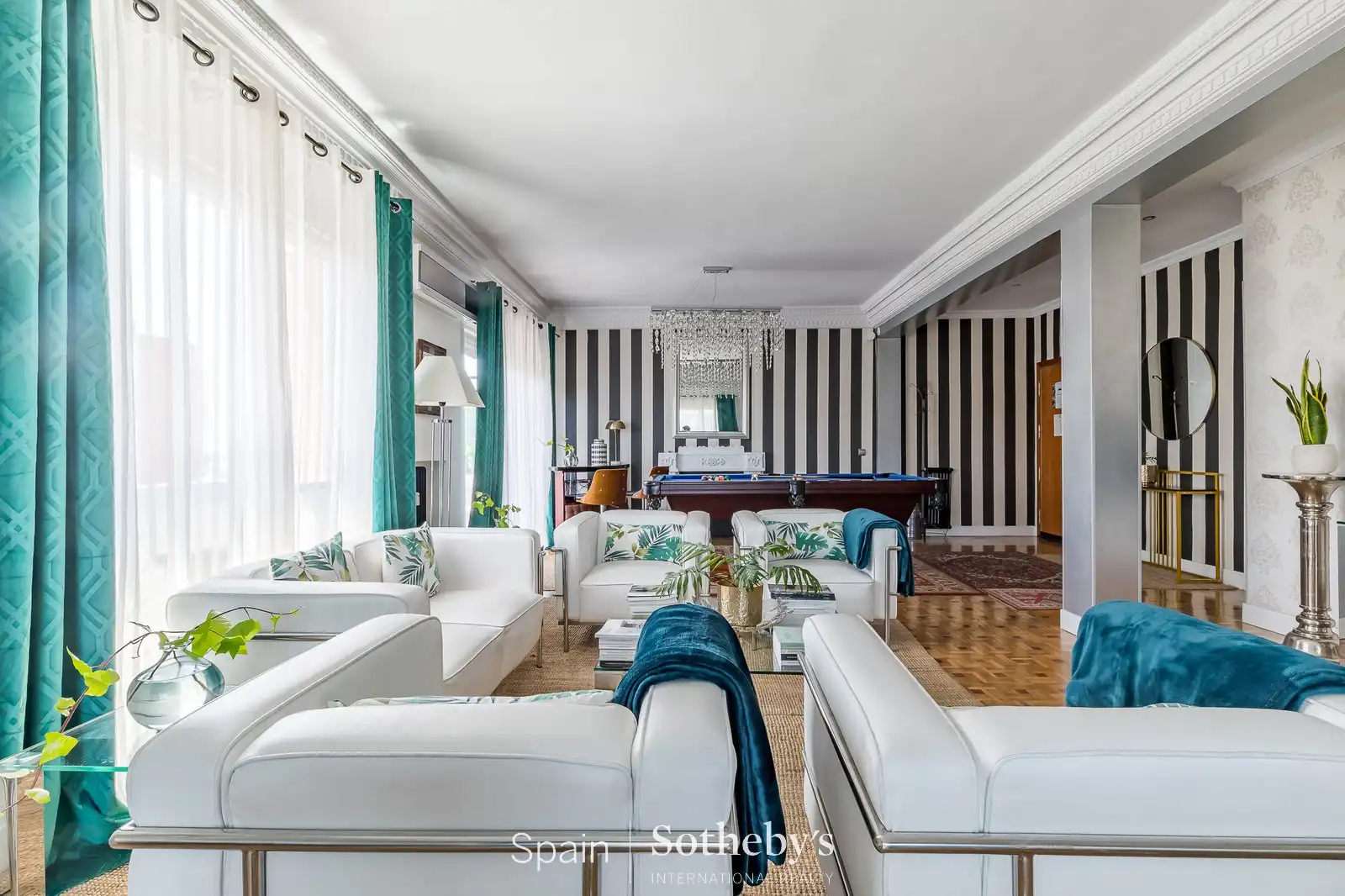 Sala d'estar de Apartament en venda en Madrid amb Terrassa