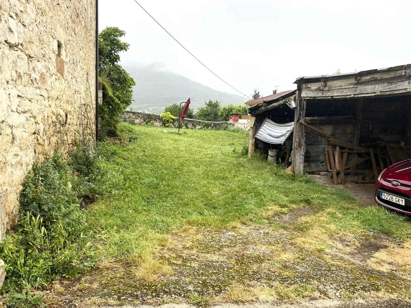Casa o xalet en venda en Valle de Mena amb Jardí privat