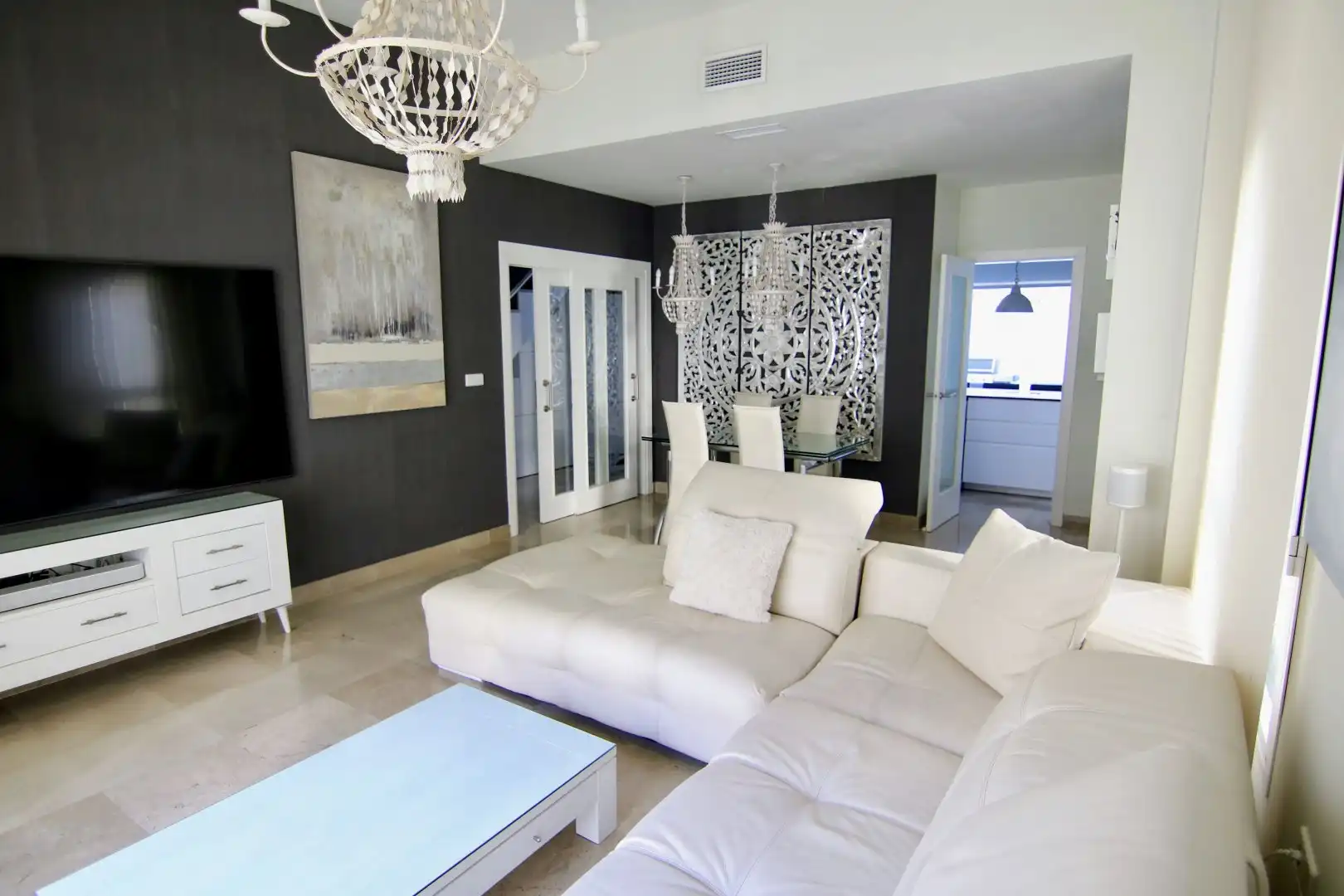 Living room of Detached homes for sale in Mairena del Aljarafe  with Air Conditioner, Terrace and Storage room