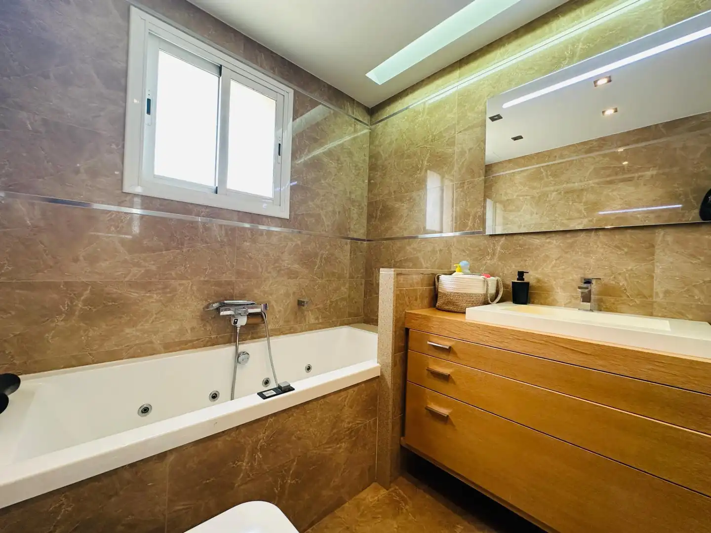 Bathroom of Flat for sale in Masdenverge  with Terrace