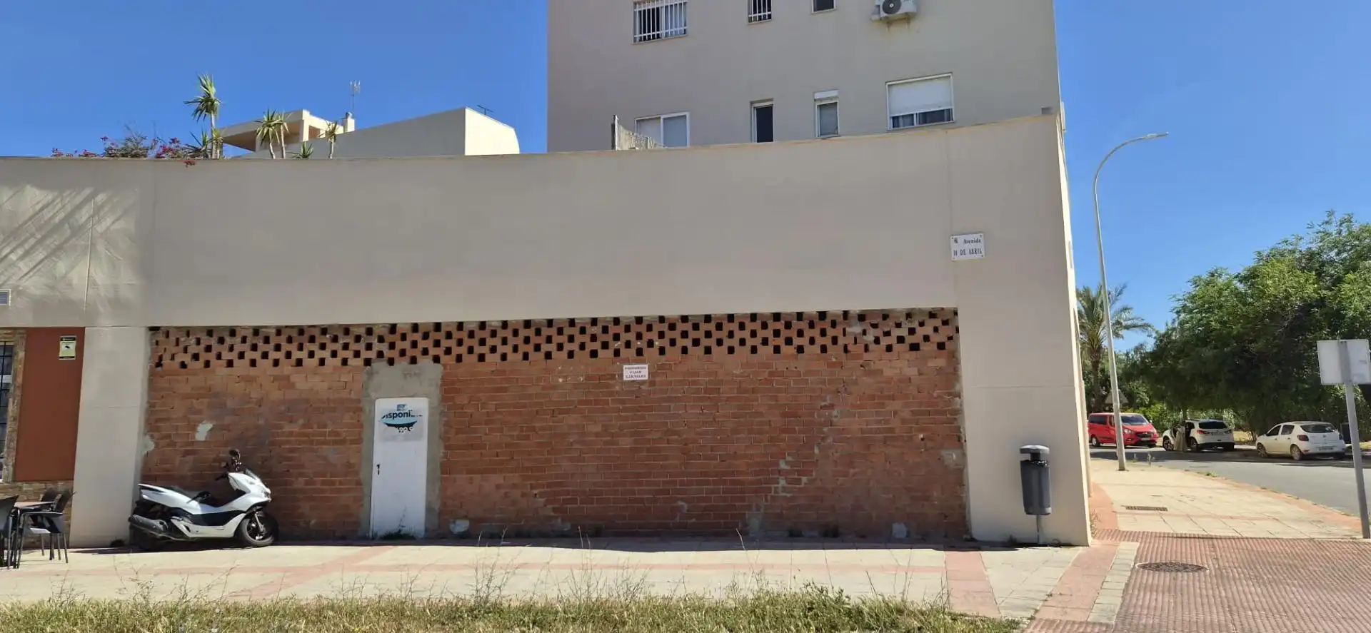 Vista exterior de Local en venta en Puerto Real