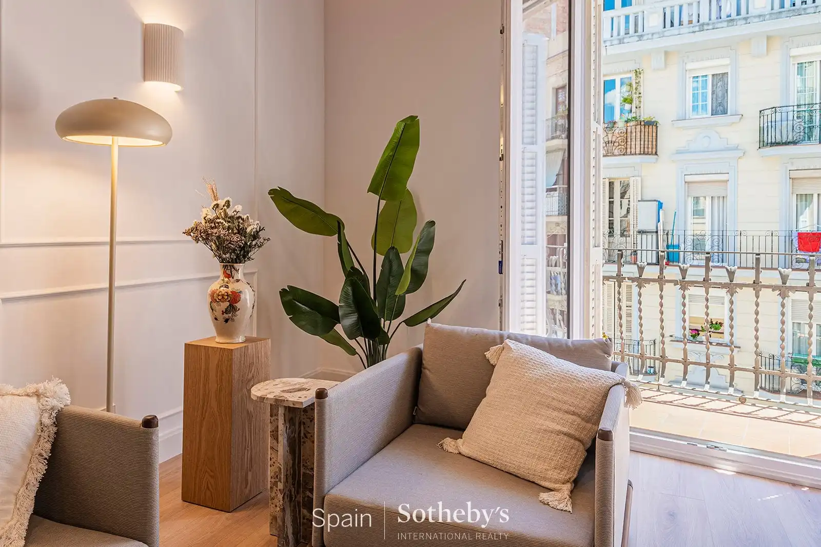 Sala de estar de Apartamento en venta en Barcelona con Aire acondicionado y Calefacción