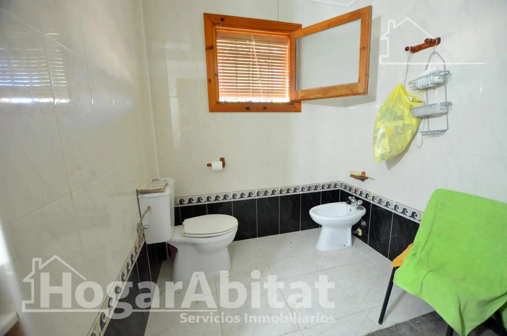 Badezimmer von Haus oder Chalet zum Verkauf in Mutxamel mit Heizung, Privatgarten und Terrasse