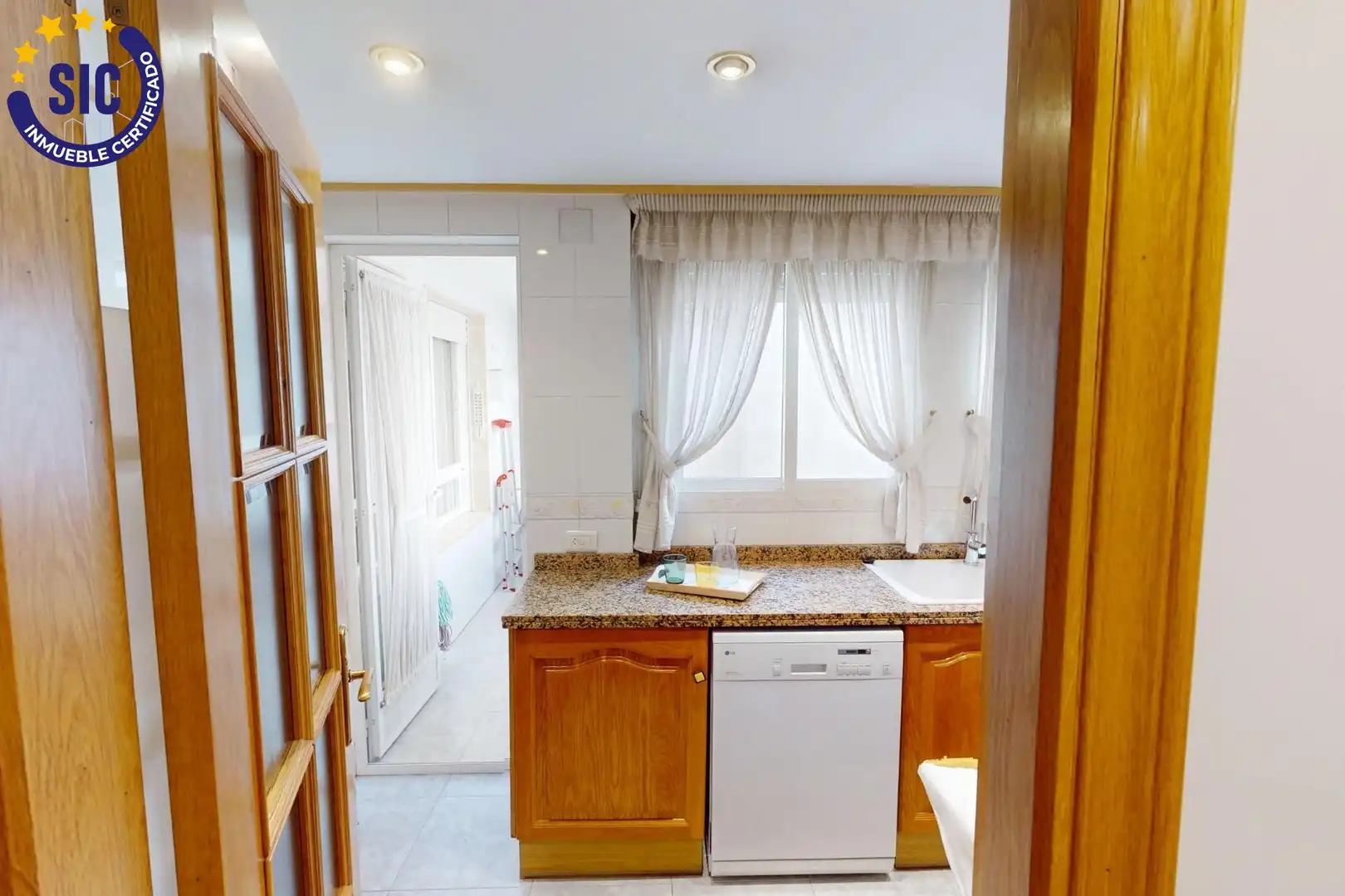 Cocina de Piso en venta en Castellón de la Plana / Castelló de la Plana con Calefacción, Trastero y Amueblado