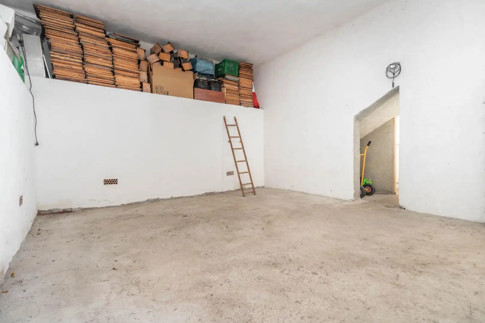 Casa o xalet en venda en Oviedo  amb Jardí privat, Terrassa i Balcó