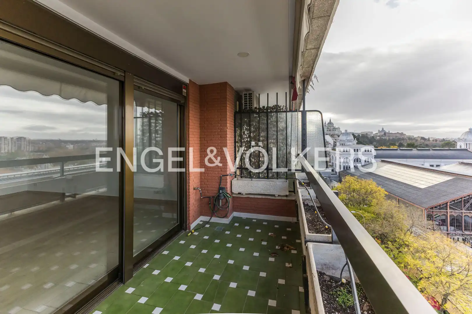 Balcony of Flat for sale in Madrid  with Air Conditioner, Heating and Terrace