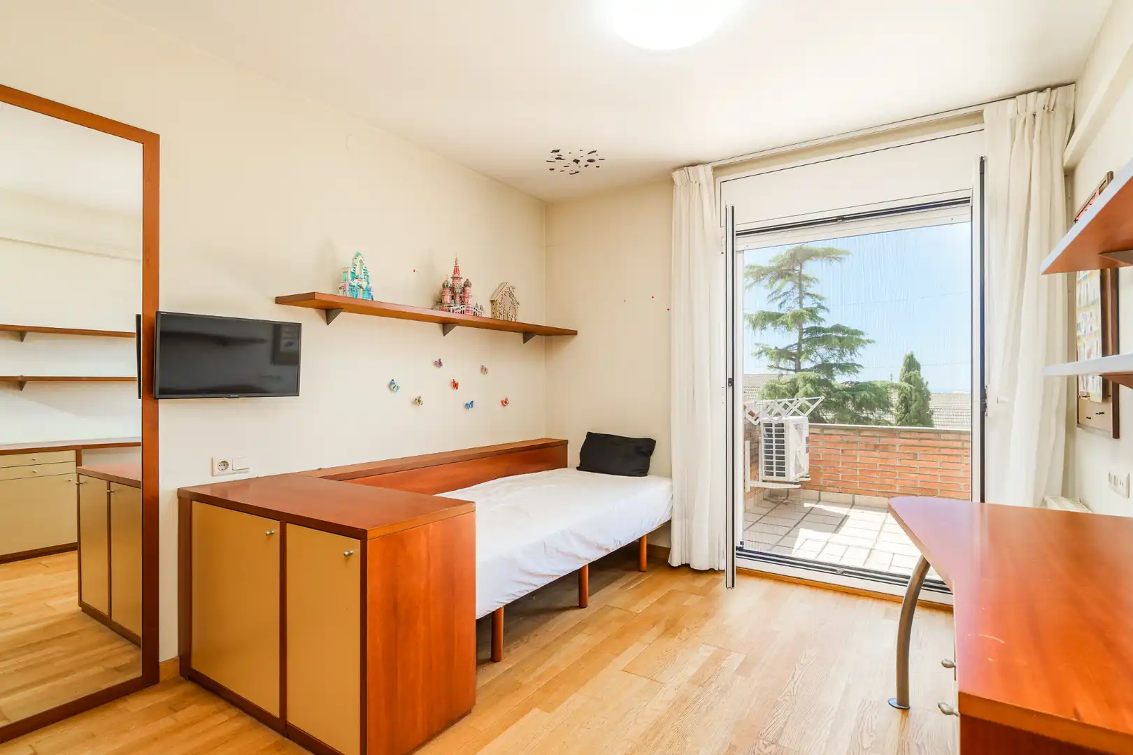Habitación de Casa adosada en venta en Teià con Aire acondicionado, Calefacción y Jardín privado