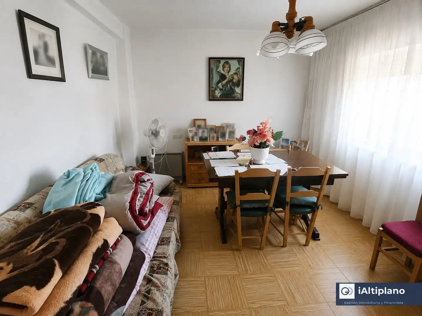Sala de estar de Casa o chalet en venta en Baza con Terraza y Amueblado