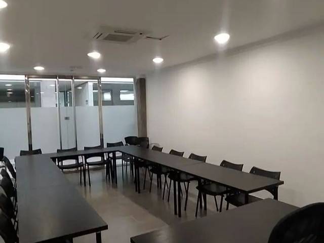 Oficina en Alquiler en Calle Alejandro Hidalgo, 3 en Ciudad Jardín