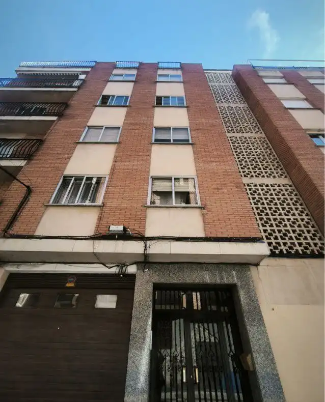 Vista exterior de Piso de alquiler en Salamanca con Calefacción y Balcón