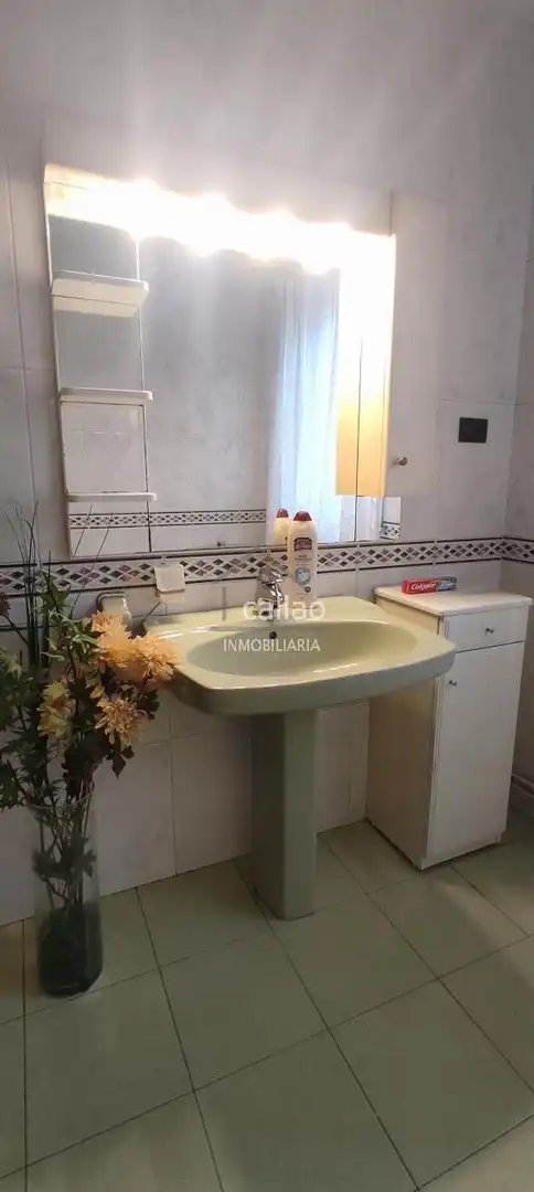 Bathroom of Houses for rent in Mugardos  with Heating, Private garden and Furnished