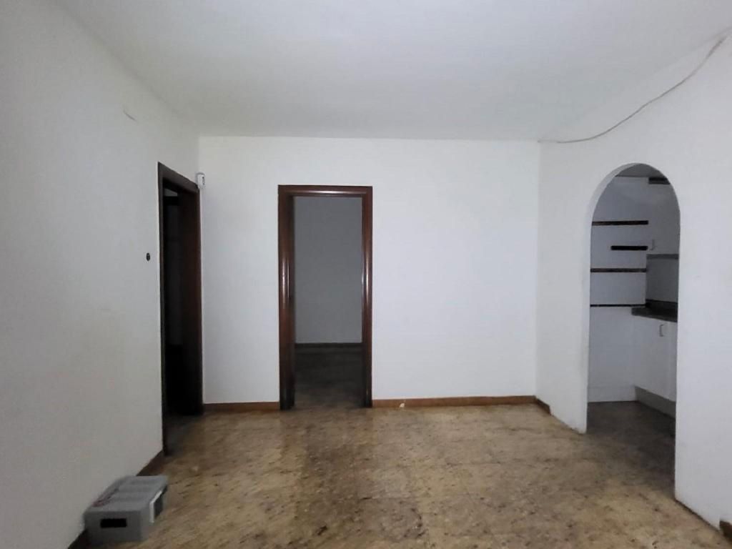 Flat for sale in Santa Coloma de Gramenet  with Alarm