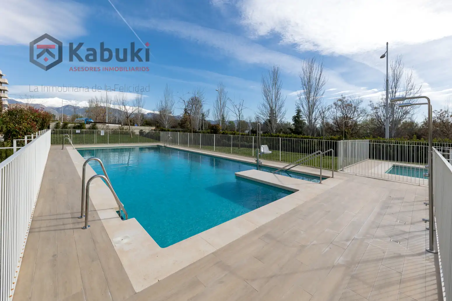 Swimming pool of Flat for sale in Granada  with Private garden, Terrace and Storage room