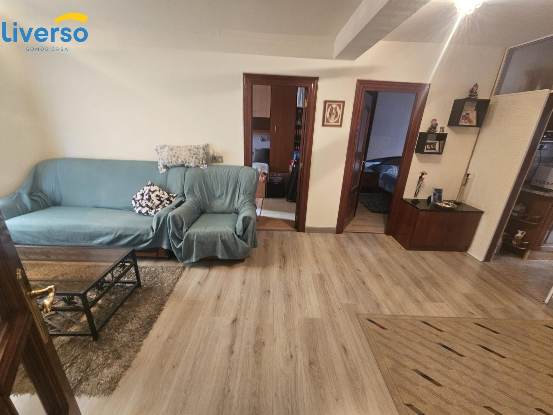 Sala d'estar de Pis en venda en Burgos Capital amb Calefacció, Parquet i Terrassa