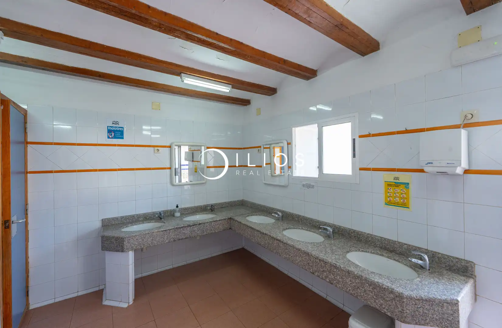 Cocina de Edificio en venta en Olocau con Piscina comunitaria