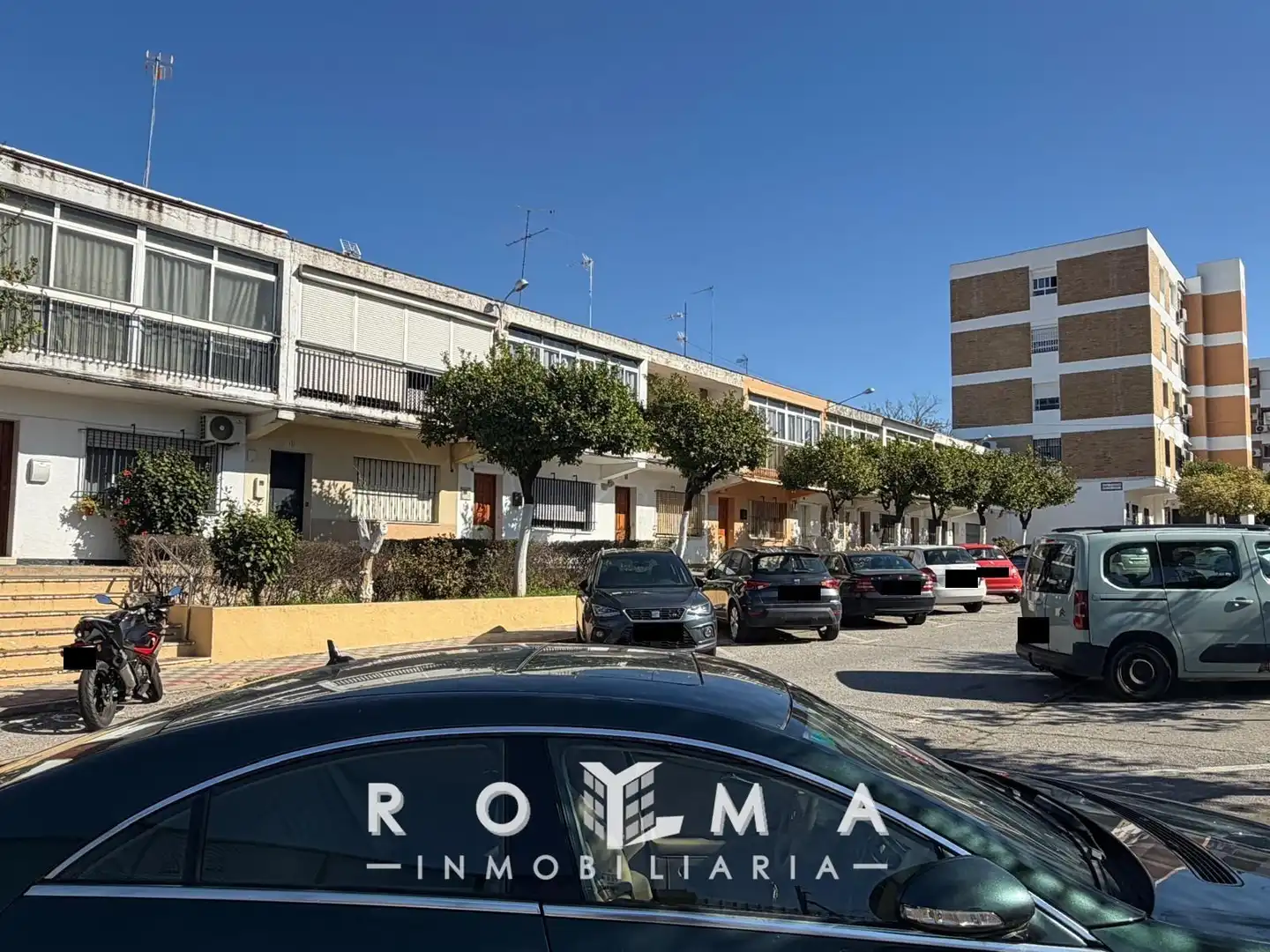 Vista exterior de Dúplex en venta en Dos Hermanas