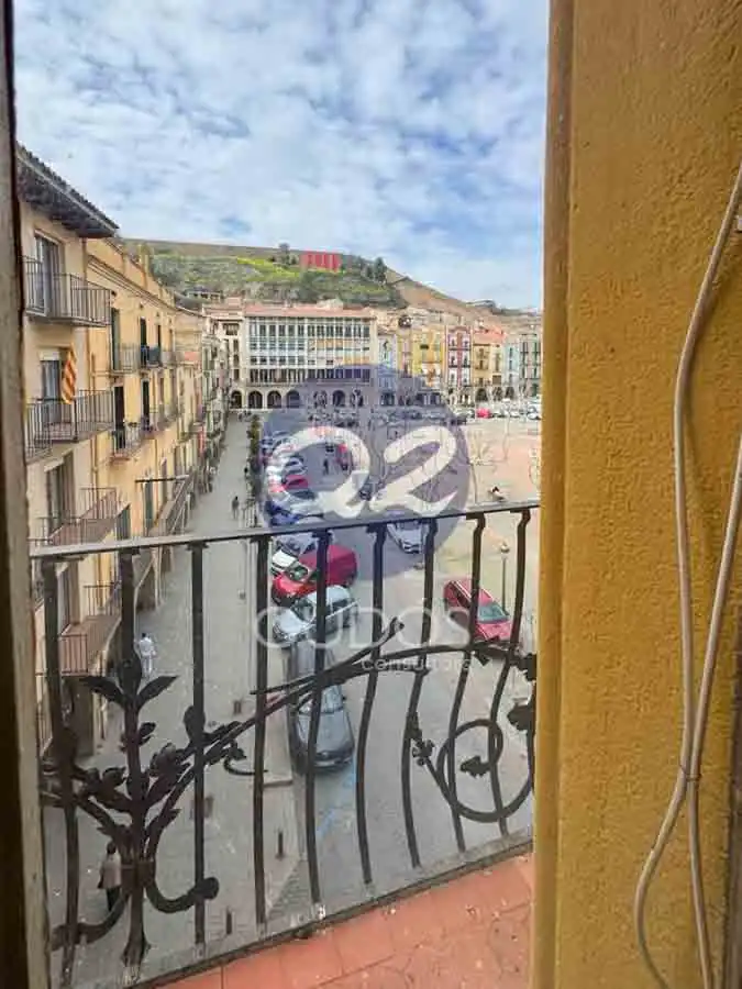 Außenansicht von Dachboden zum Verkauf in Balaguer mit Terrasse und Möbliert