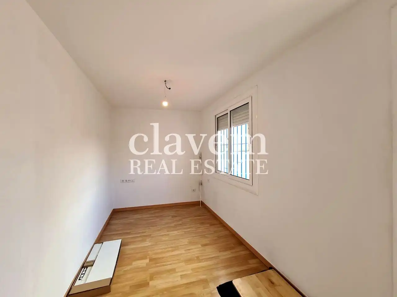Schlafzimmer von Gebäude zum Verkauf in Barcelona