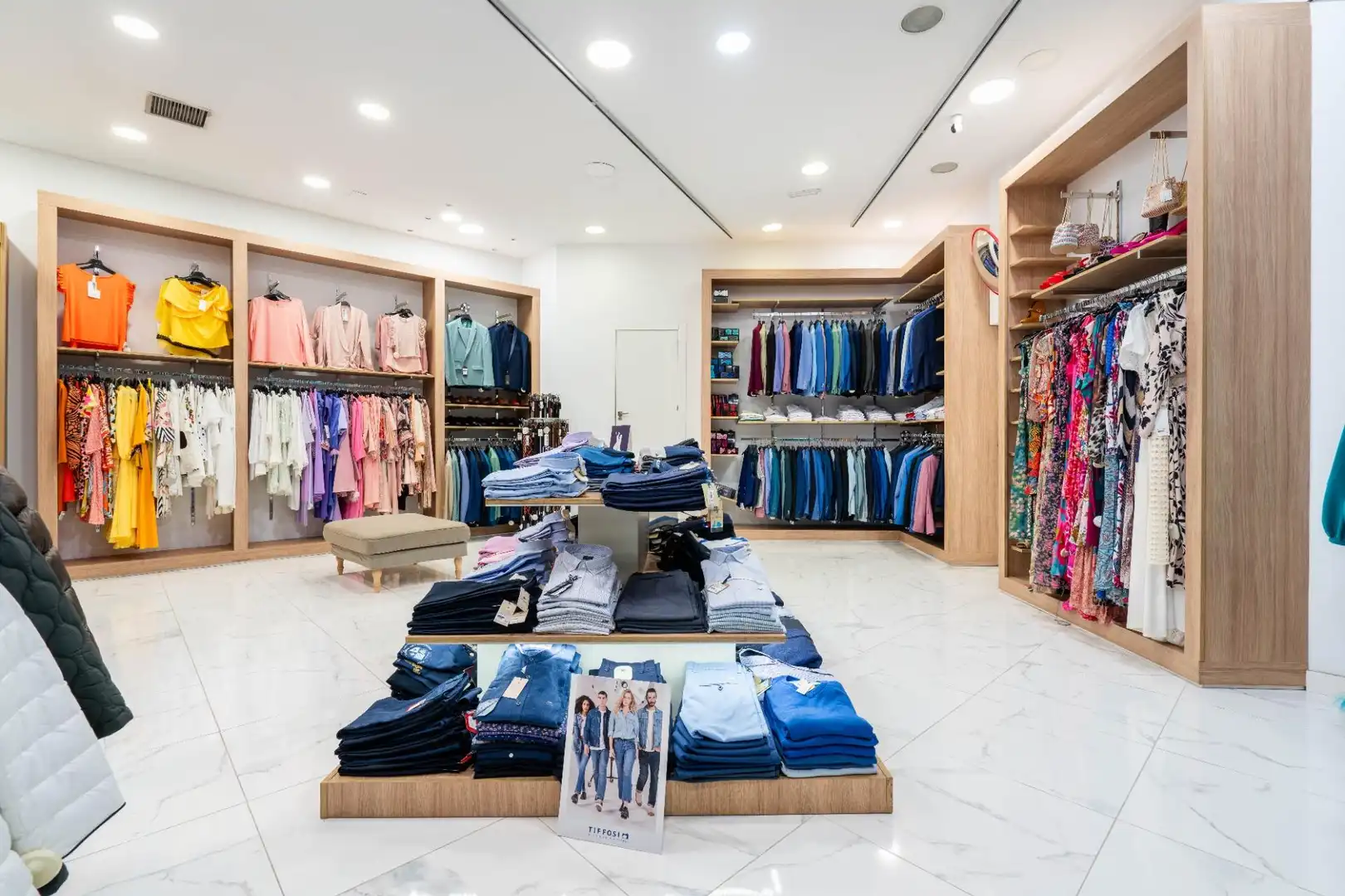 Business premises for sale in Calle Calle Reyes Católicos 12, imagen 11