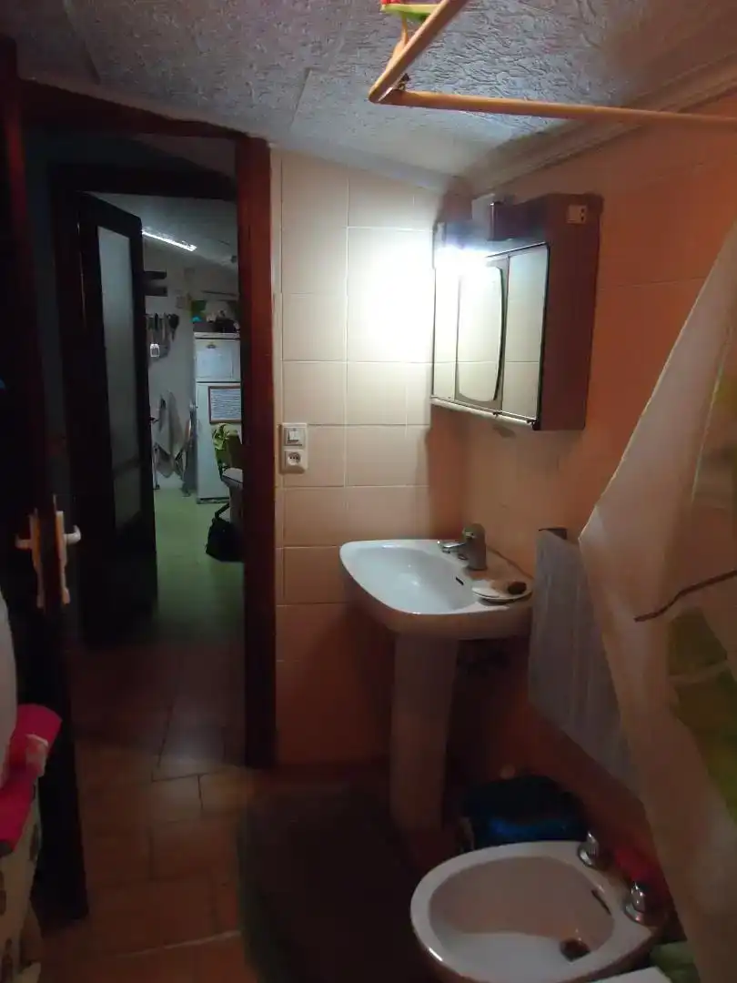 Baño de Piso en venta en Laguardia con Trastero, Amueblado y Horno