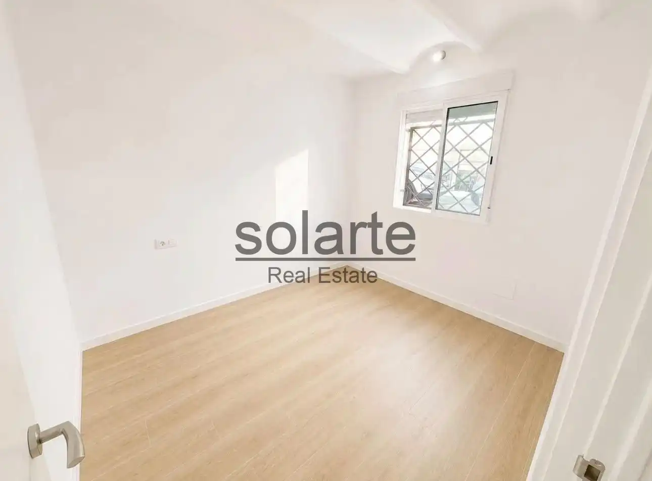 Planta baixa en venda a L'Hospitalet de Llobregat, Barcelona