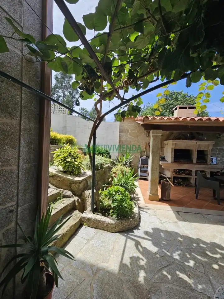 Jardín de Casa o chalet en venta en Vigo  con Calefacción, Jardín privado y Terraza