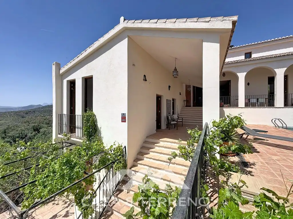 Vista exterior de Casa o chalet en venta en Alcaucín con Aire acondicionado, Calefacción y Jardín privado