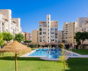 Piscina de Pis en venda en Torremolinos amb Jardí privat, Parquet i Terrassa