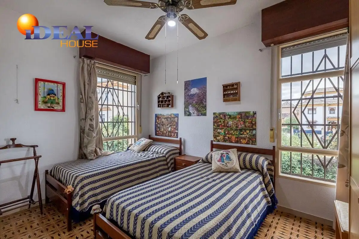 Casa con terrazza in vendita a Avenida HUETOR VEGA, imagen 21