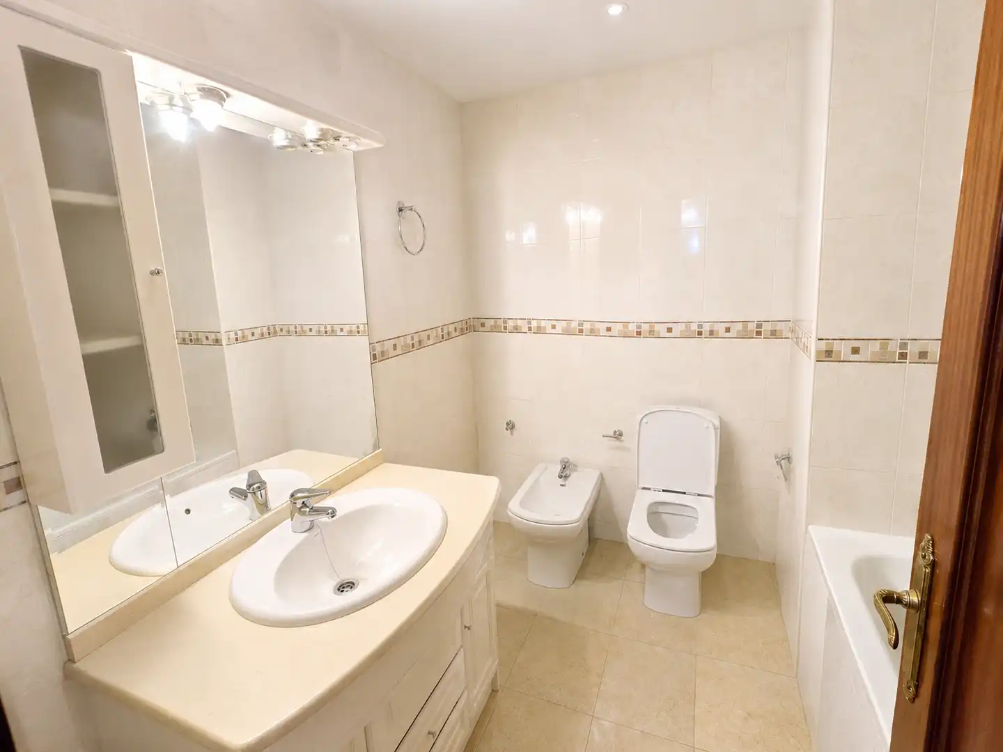 Flat with lift for sale in Calle del Poeta Esteban de Villegas, imagen 10
