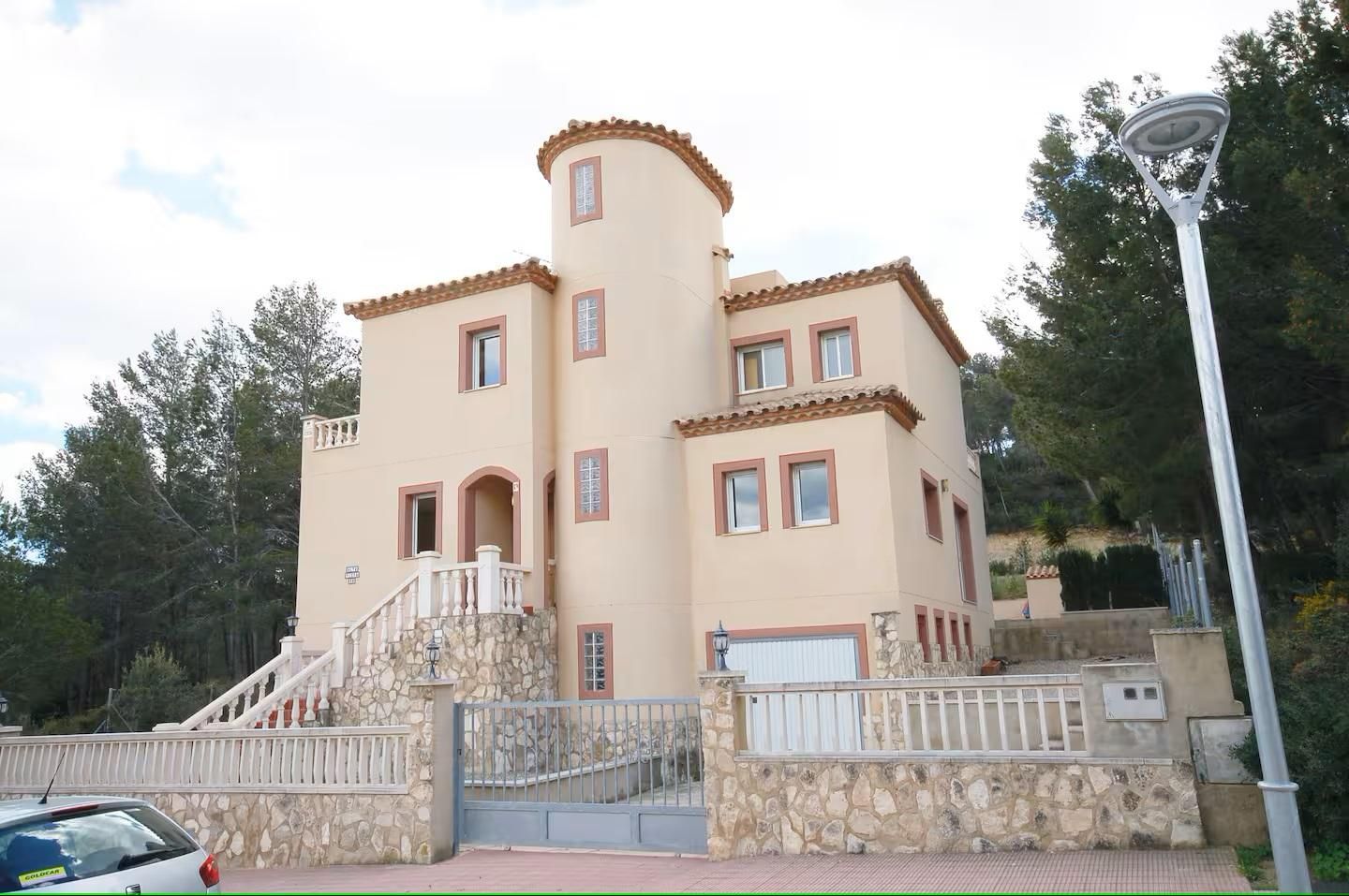Vista exterior de Casa o xalet en venda en Vandellòs i l'Hospitalet de l'Infant amb Calefacció, Jardí privat i Terrassa