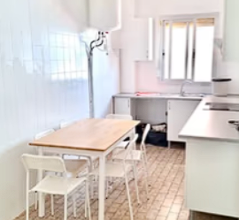 Kitchen of Flat to share in Requena  with Air Conditioner, Furnished and Oven