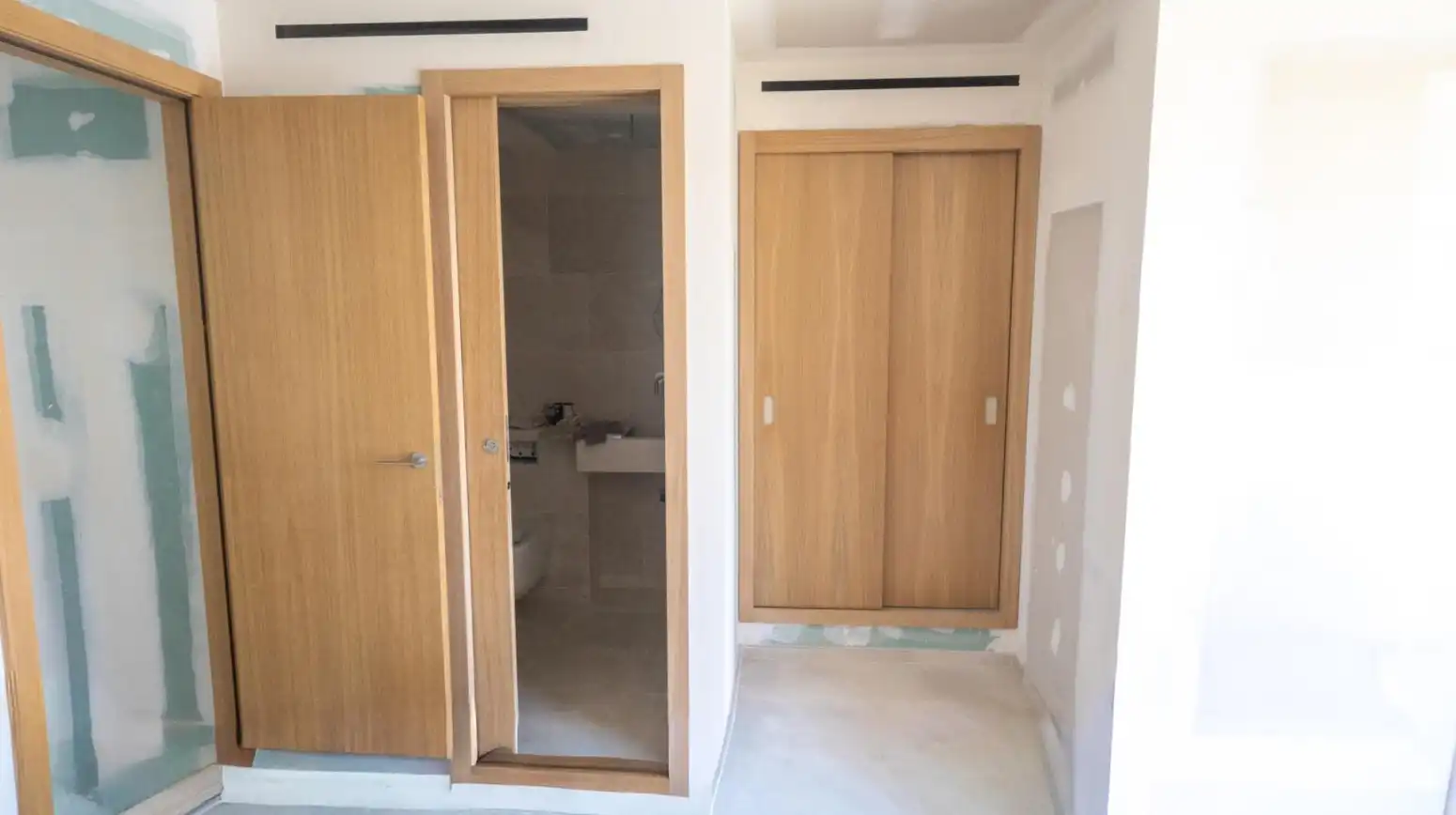 Bathroom of Attic for sale in  Palma de Mallorca  with Air Conditioner, Terrace and Storage room