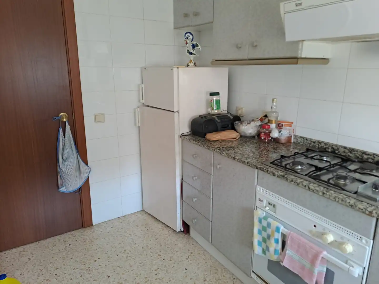 Cuina de Pis en venda en Cunit amb Terrassa, Moblat i Forn