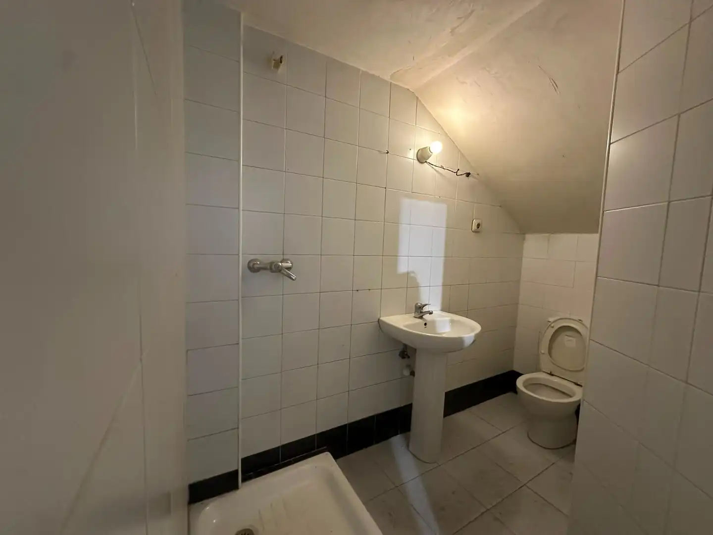 Baño de Nave industrial de alquiler en Las Rozas de Madrid