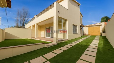 Foto 3 de Casa adosada en venta en Circumval Lacio, Centre, Sant Pere de Ribes