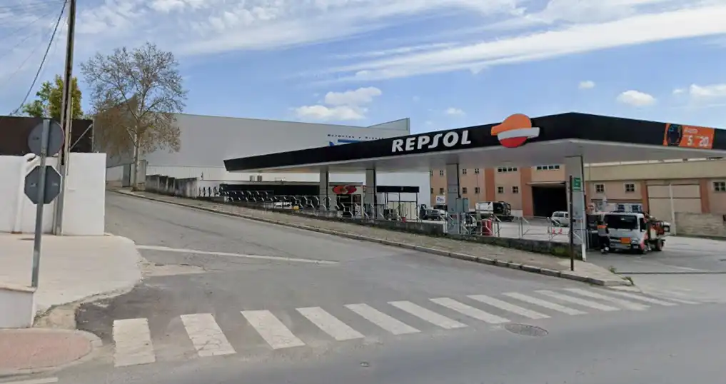 Industrial building for sale in CM CEMENTERIO,2 Bl:01 Esc:01 Pl:0 Pt:01 Lucena (Córdoba), imagen 3