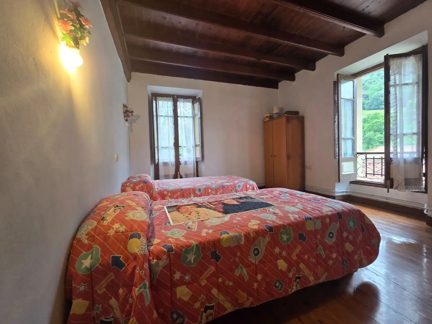 Habitación de Casa o chalet en venta en Peñamellera Baja con Calefacción, Jardín privado y Trastero