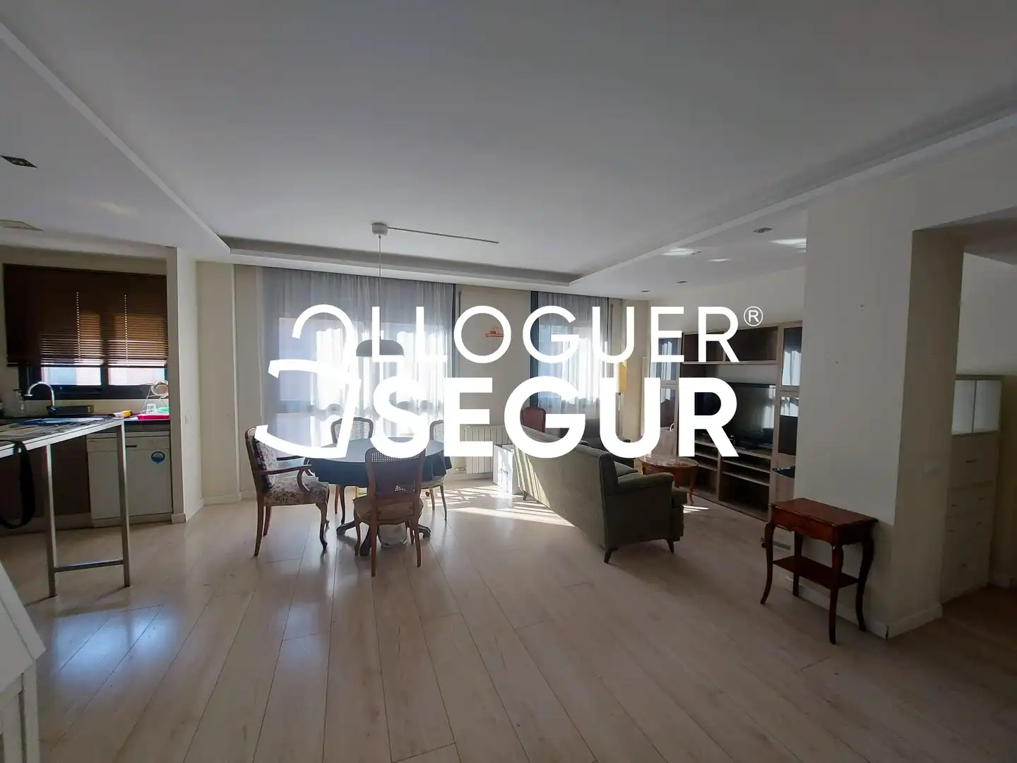 Wohnzimmer von Wohnung zur Miete in Barcelona mit Klimaanlage und Heizung