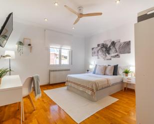 Bedroom of Apartment to share in  Barcelona Capital  with Air Conditioner, Heating and Furnished