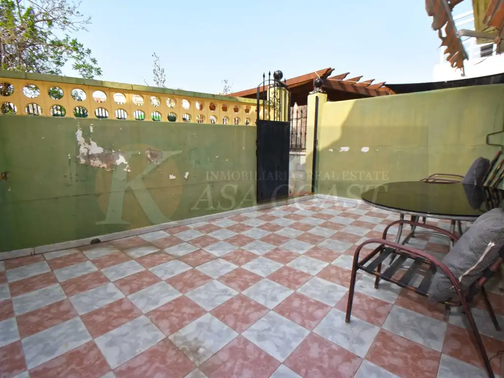 Casa adosada en venta en Los Boliches