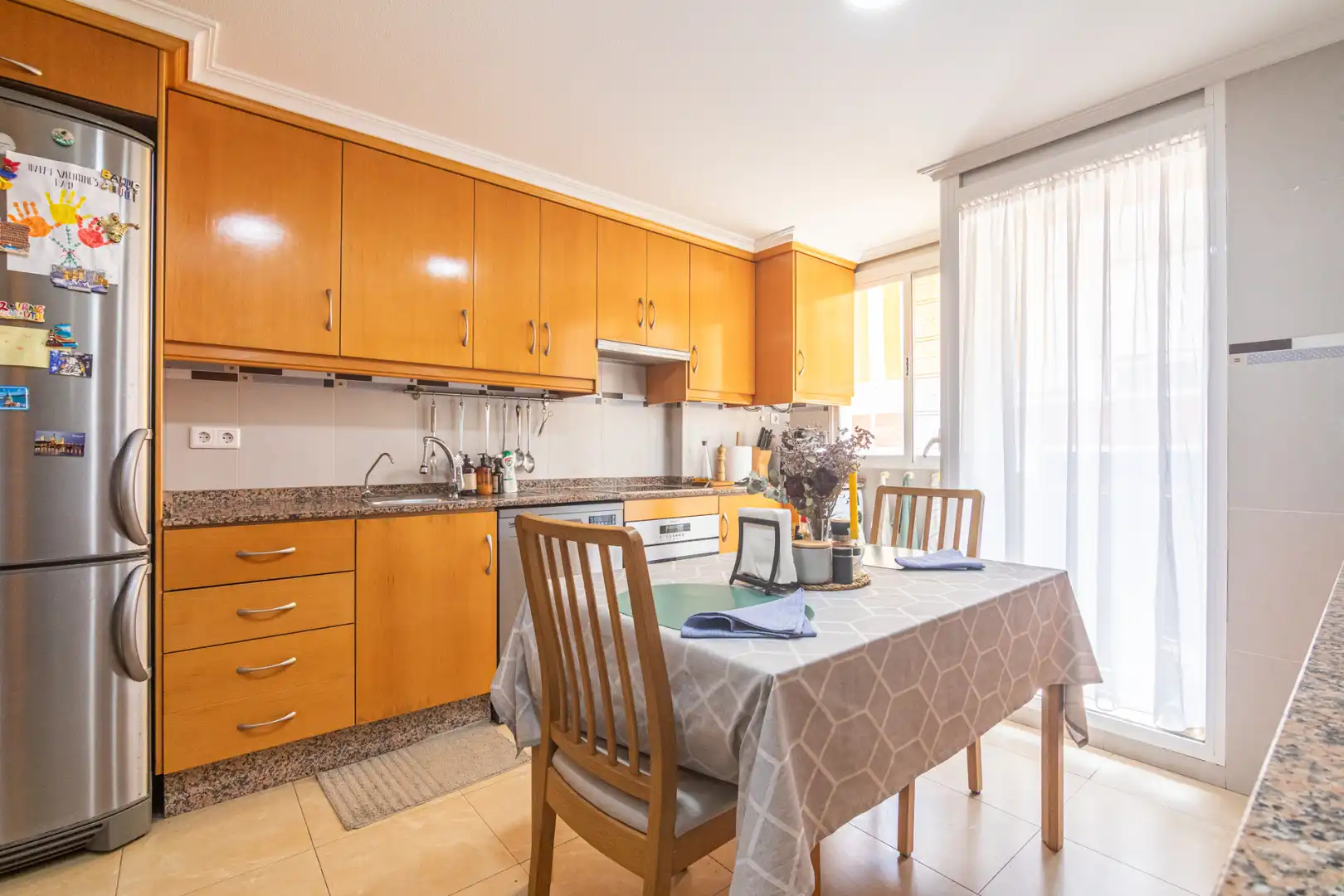 Cuina de Pis en venda en Santa Pola amb Aire condicionat, Terrassa i Moblat