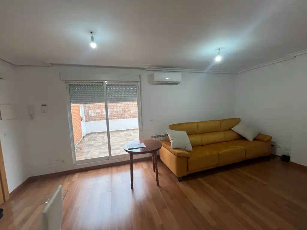 Dachboden zur Miete in Calle Linares, Santa Teresa - Vereda