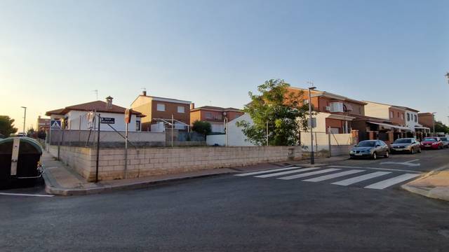 Terreno residencial en Venta en GArcilaso de la Vega en Meco pueblo