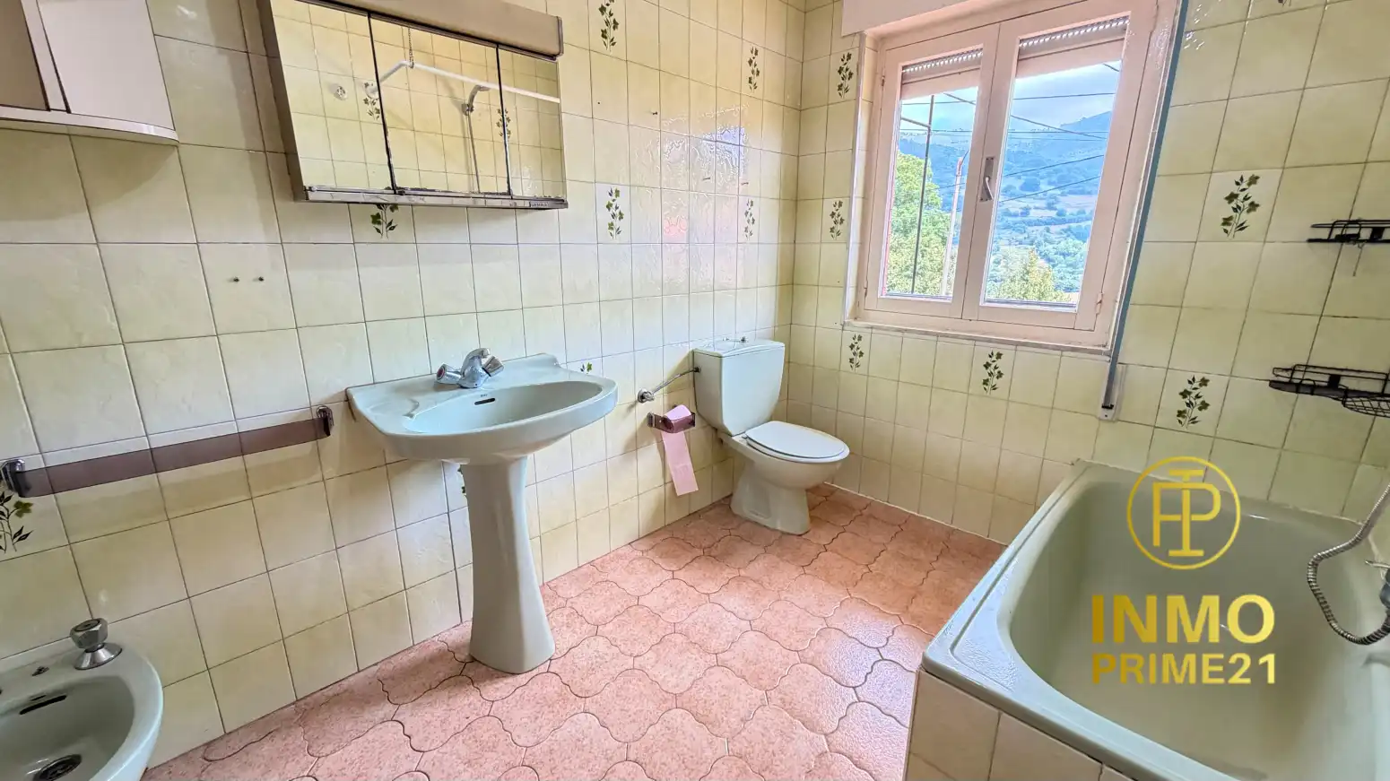 Baño de Casa o chalet en venta en Corvera de Toranzo con Parquet y Balcón