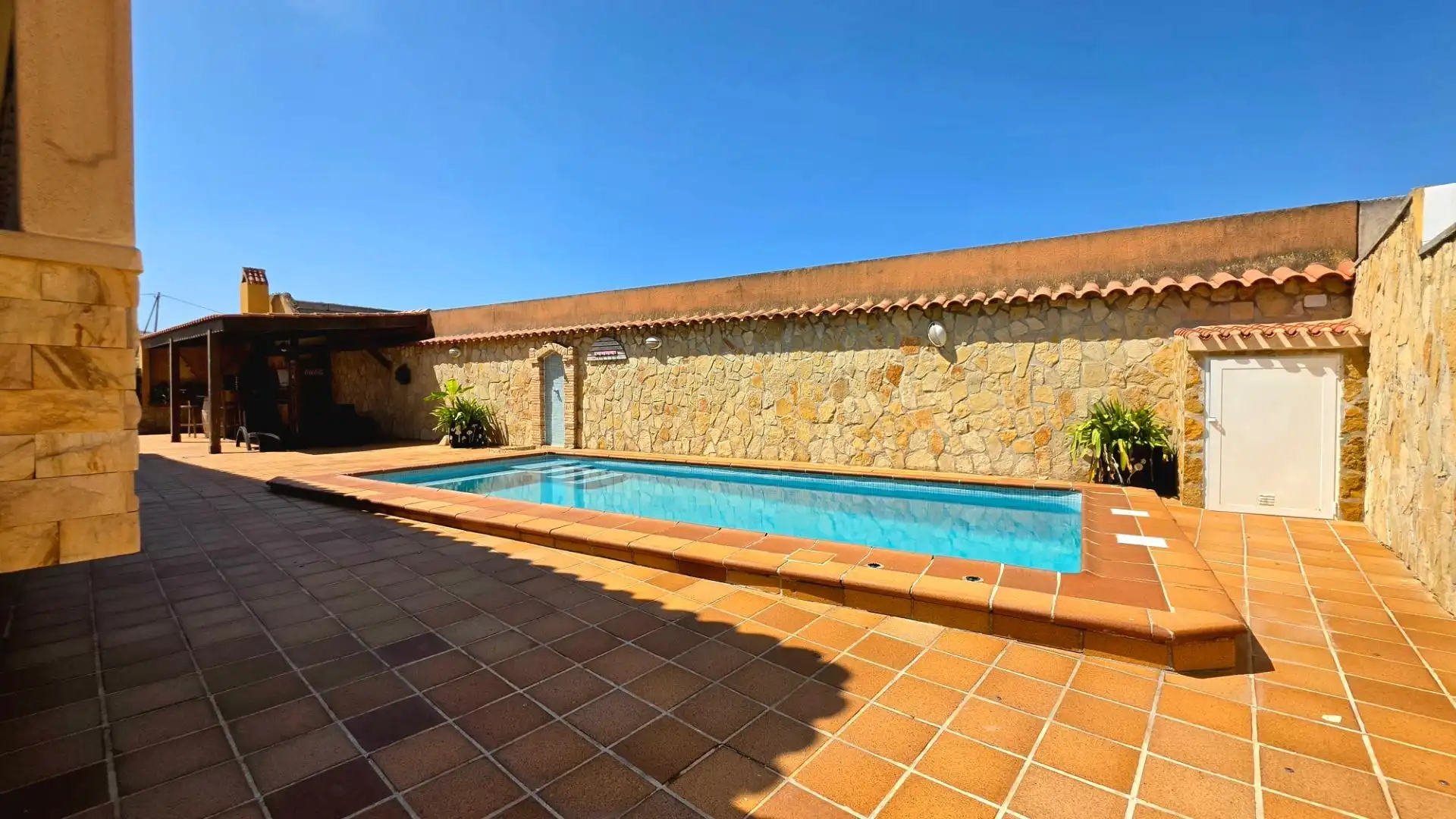 Piscina de Casa o xalet en venda en La Unión amb Aire condicionat, Jardí privat i Terrassa