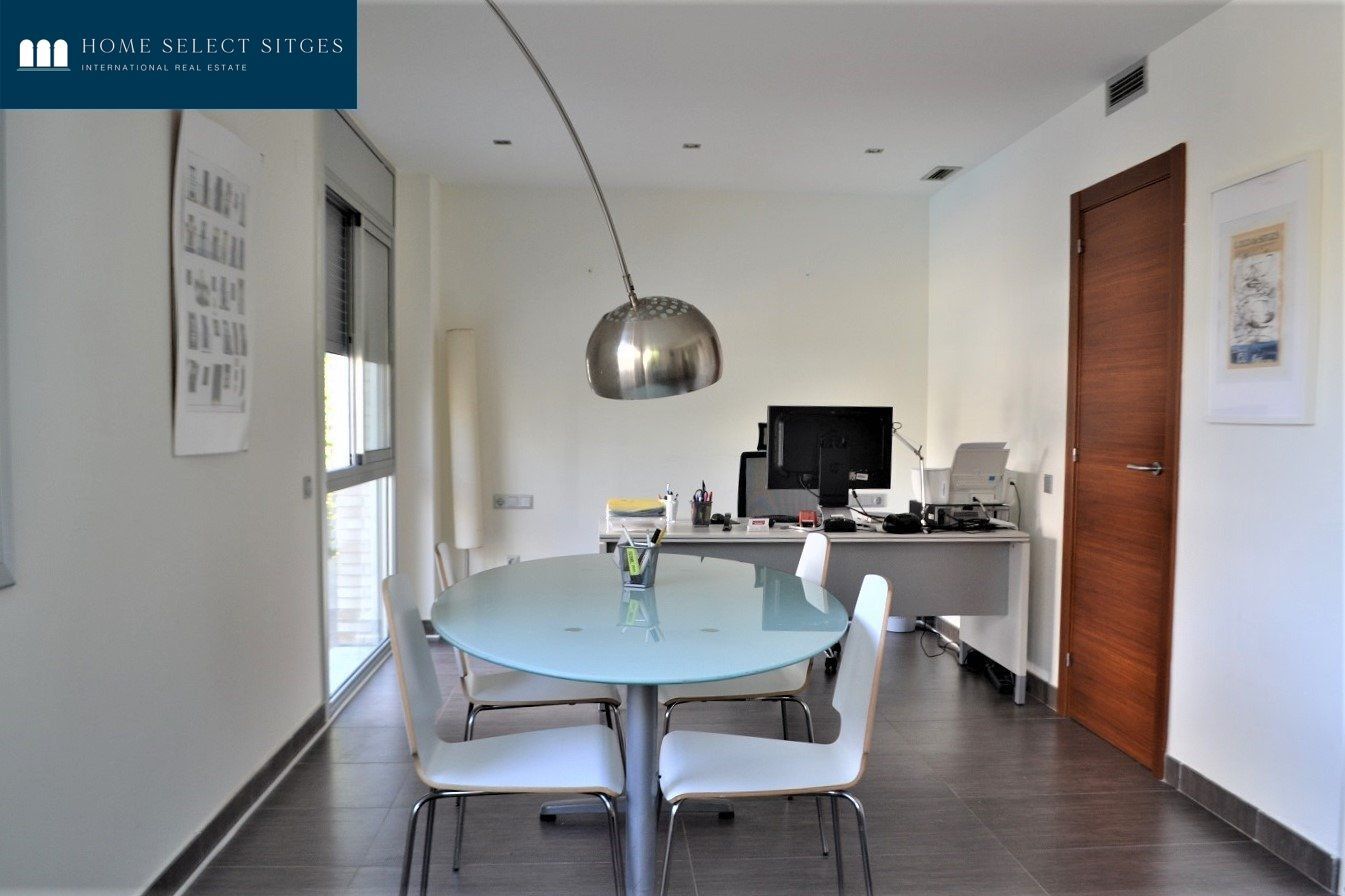 Office to rent in Calle isidor cartro  robert, La Plana